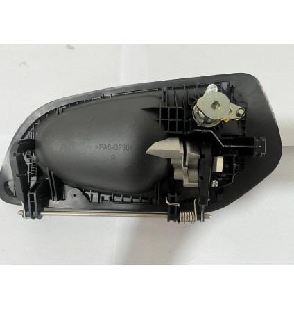 Ручка дверей права Mercedes Actros MP4 / MP5 2011– Ручка дверей права Mercedes Actros MP4 / MP5 2011–